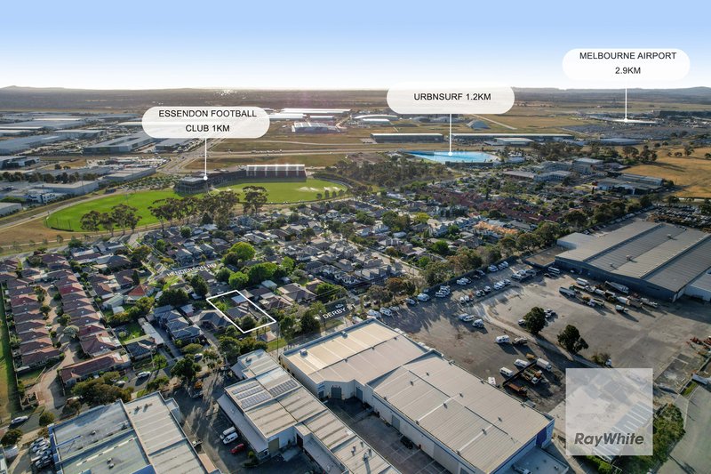 Photo - 55 Derby Street, Tullamarine VIC 3043 - Image 4