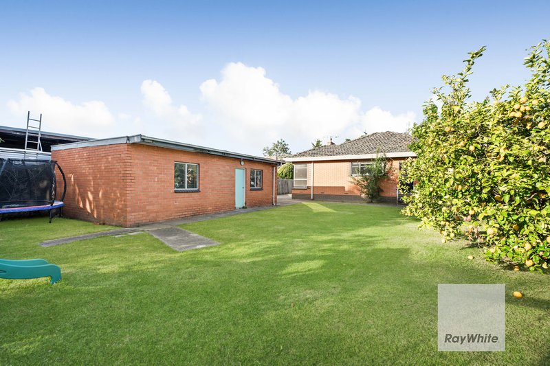 Photo - 55 Derby Street, Tullamarine VIC 3043 - Image 17