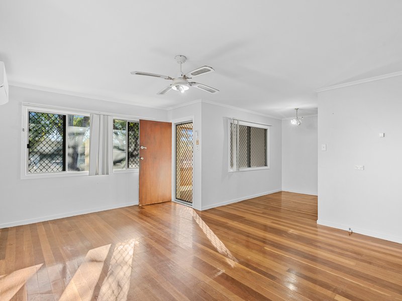 Photo - 55 Desgrand Street, Archerfield QLD 4108 - Image 10