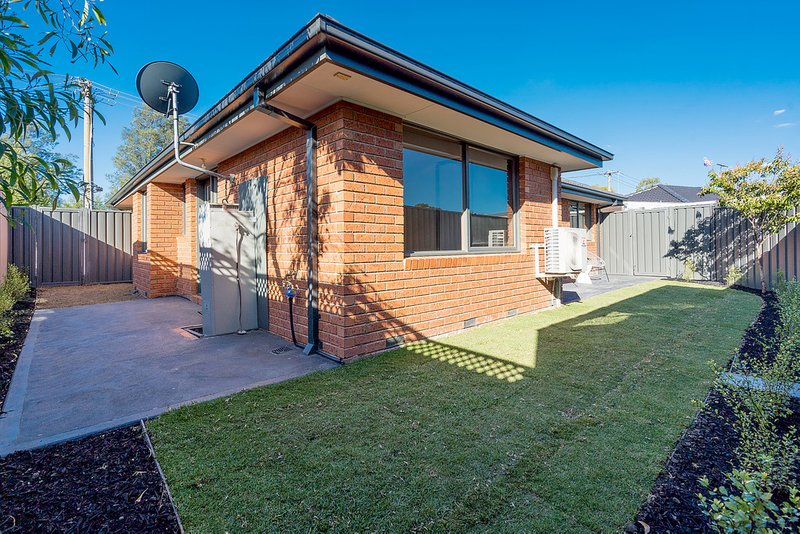 Photo - 55 Dorchester Street, Craigieburn VIC 3064 - Image 18