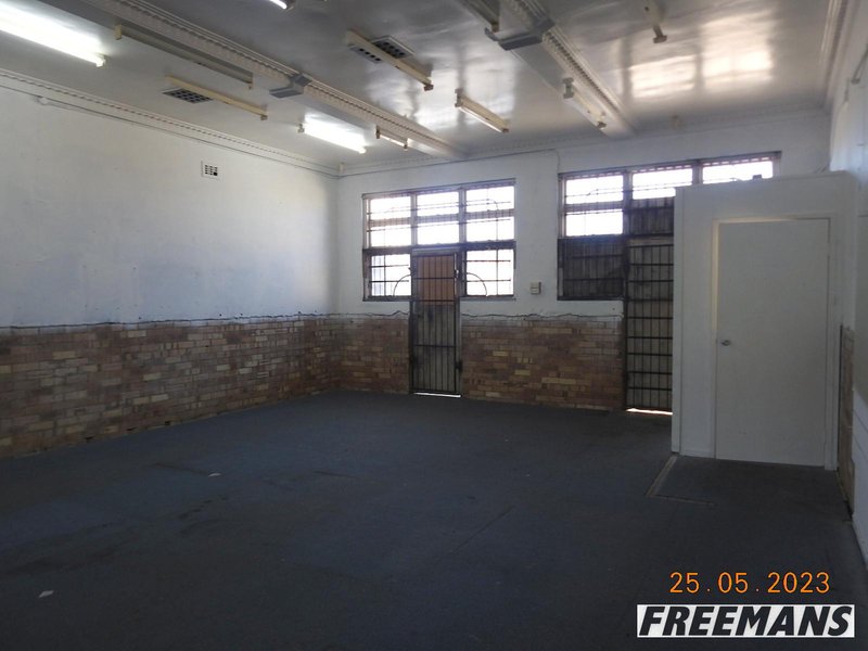 Photo - 55 Drayton Street, Nanango QLD 4615 - Image 4