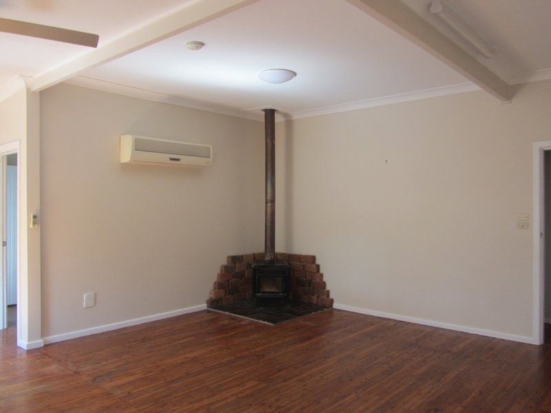 Photo - 55 Edward Street, Moree NSW 2400 - Image 3