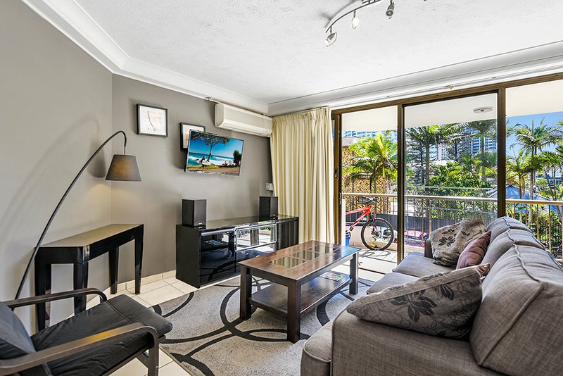 Photo - 5/5 Enderley Avenue, Surfers Paradise QLD 4217 - Image 5