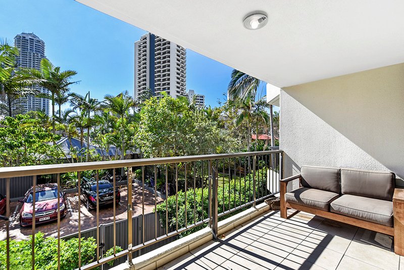 Photo - 5/5 Enderley Avenue, Surfers Paradise QLD 4217 - Image 7