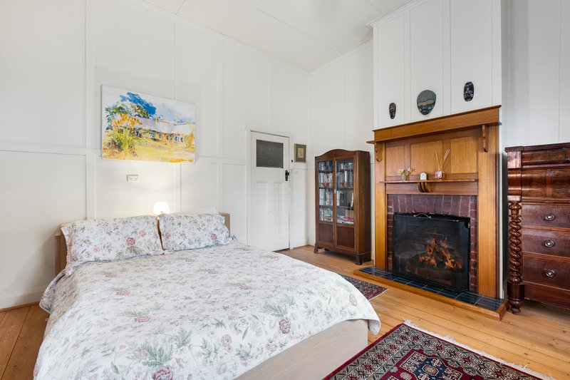 Photo - 55 English Street, Seville VIC 3139 - Image 4