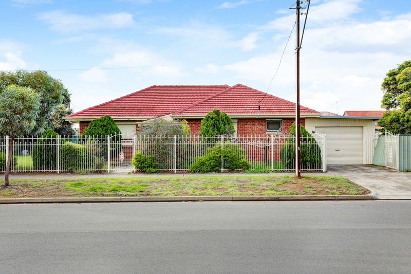 Photo - 55 Essex Street, Woodville Gardens SA 5012 - Image 4