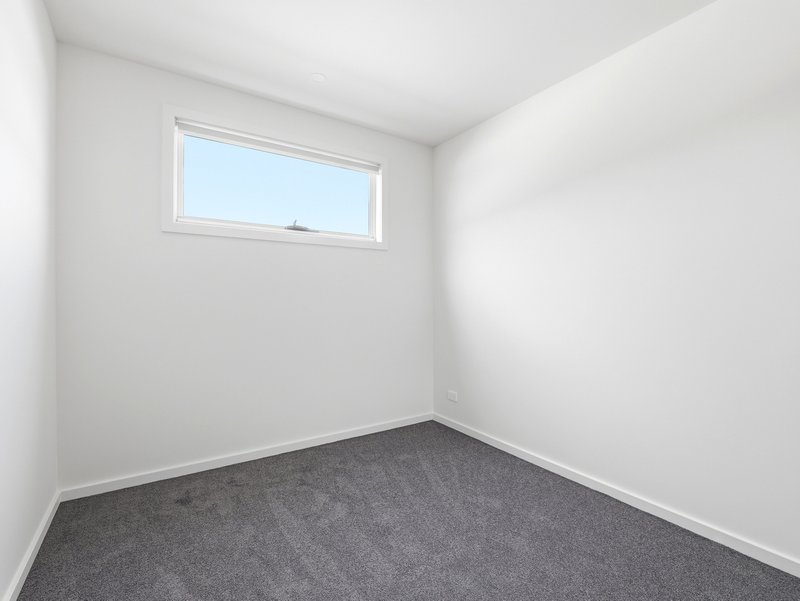 Photo - 55 Everbloom Crescent, Tarneit VIC 3029 - Image 6