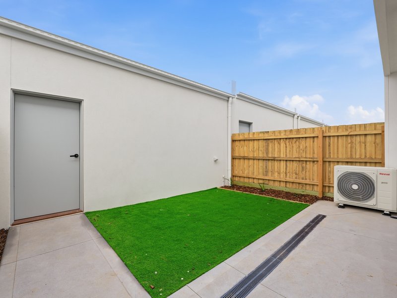 Photo - 55 Everbloom Crescent, Tarneit VIC 3029 - Image 16