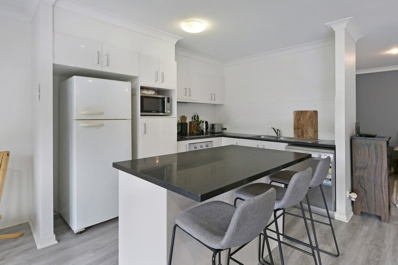 Photo - 5/5 Faculty Crescent, Mudgeeraba QLD 4213 - Image 5