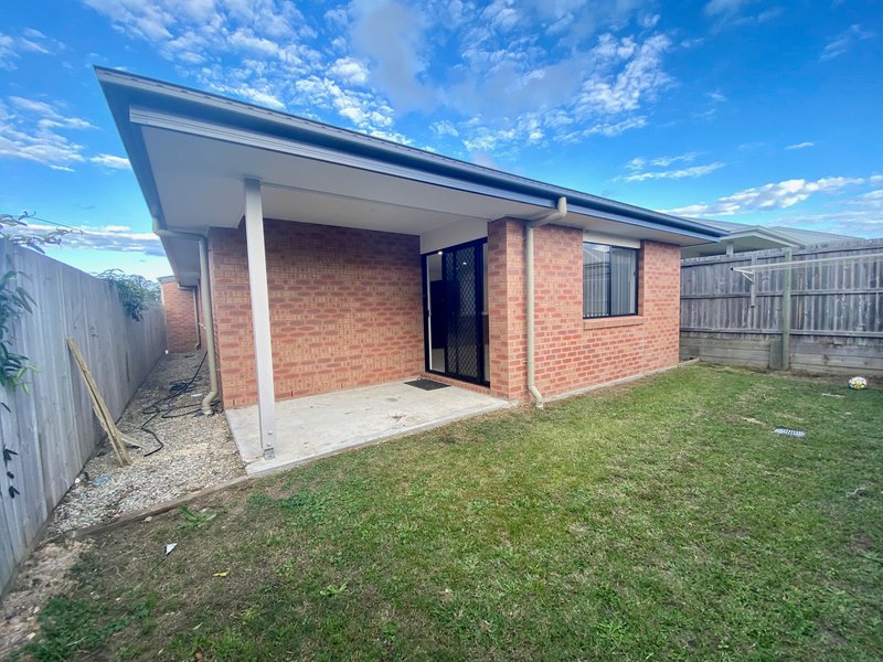Photo - 55 Flora Terrace, Pimpama QLD 4209 - Image 9