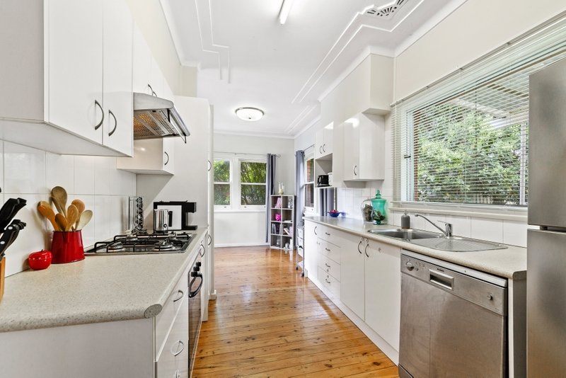 Photo - 55 George Street, East Gosford NSW 2250 - Image 2