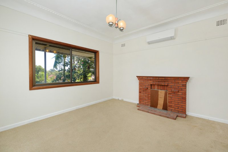 Photo - 55 Glen Road, Oatley NSW 2223 - Image 5