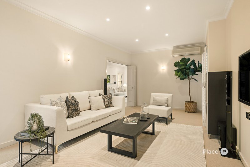 Photo - 55 Glenwood Street, Chelmer QLD 4068 - Image 6