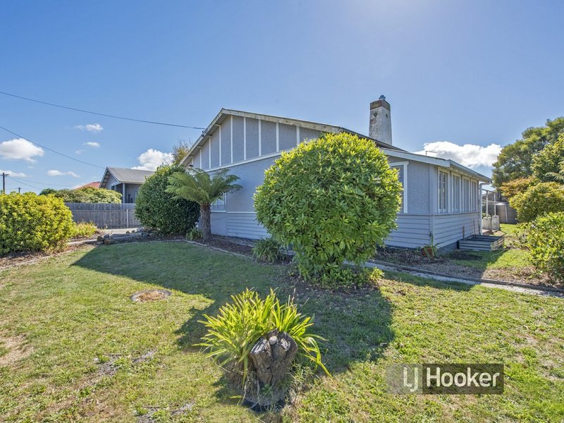 Photo - 55 Goldie Street, Wynyard TAS 7325 - Image 14