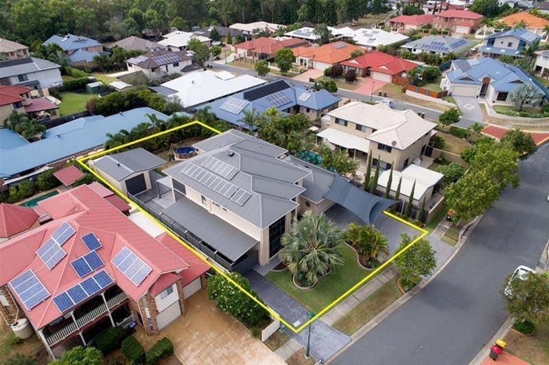 Photo - 55 Gordon Crescent, Wakerley QLD 4154 - Image 3