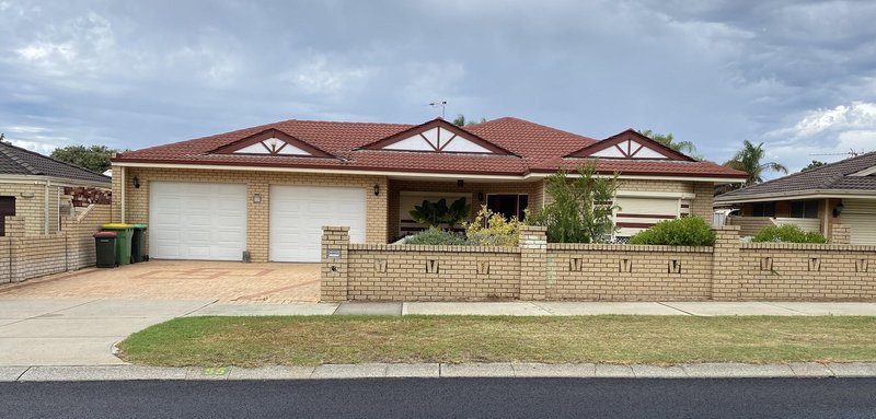 55 Grange Dr , Cooloongup WA 6168