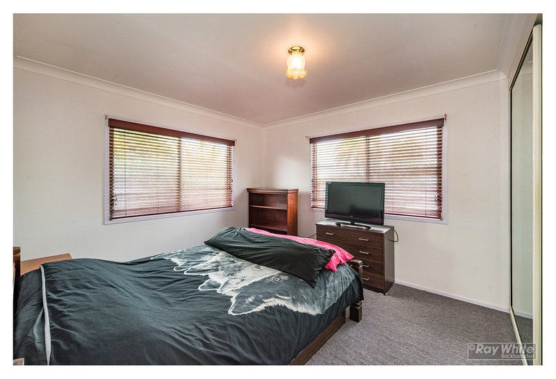 Photo - 55 Gray Street, Park Avenue QLD 4701 - Image 11