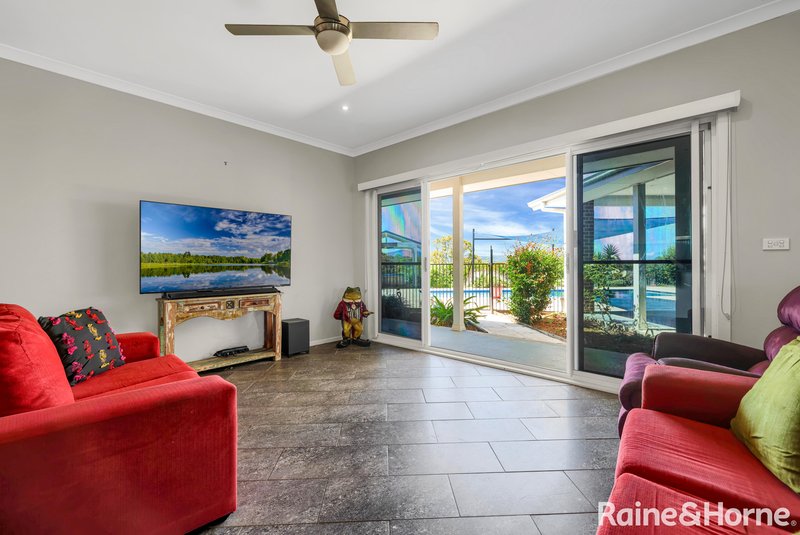 Photo - 55 Greenmeadow Lane, Nowra Hill NSW 2540 - Image 10