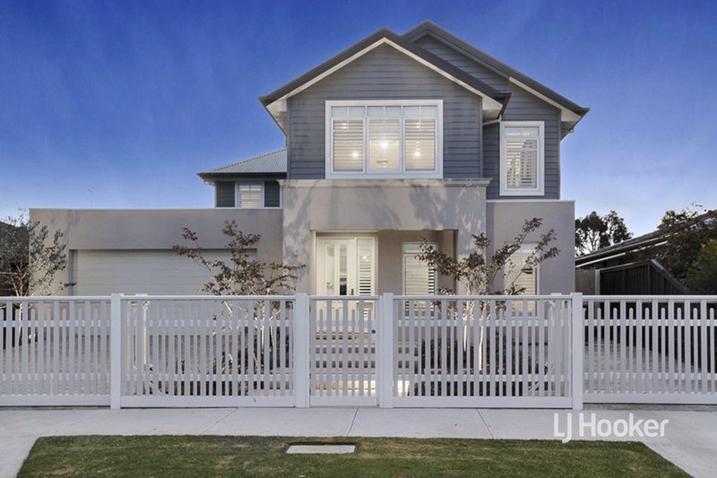 Photo - 55 Hammond Street, Altona VIC 3018 - Image 2