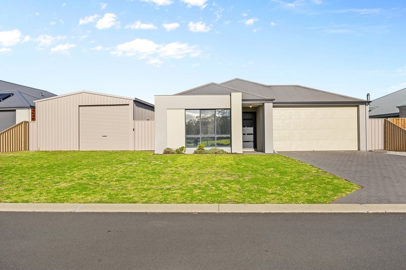 Photo - 55 Hazelgrove Crescent, Millbridge WA 6232 - Image 1