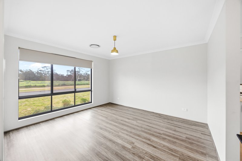 Photo - 55 Hazelgrove Crescent, Millbridge WA 6232 - Image 20