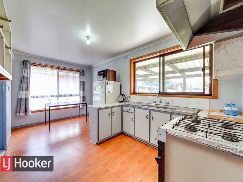 Photo - 55 Heather Grove, Springvale VIC 3171 - Image 6