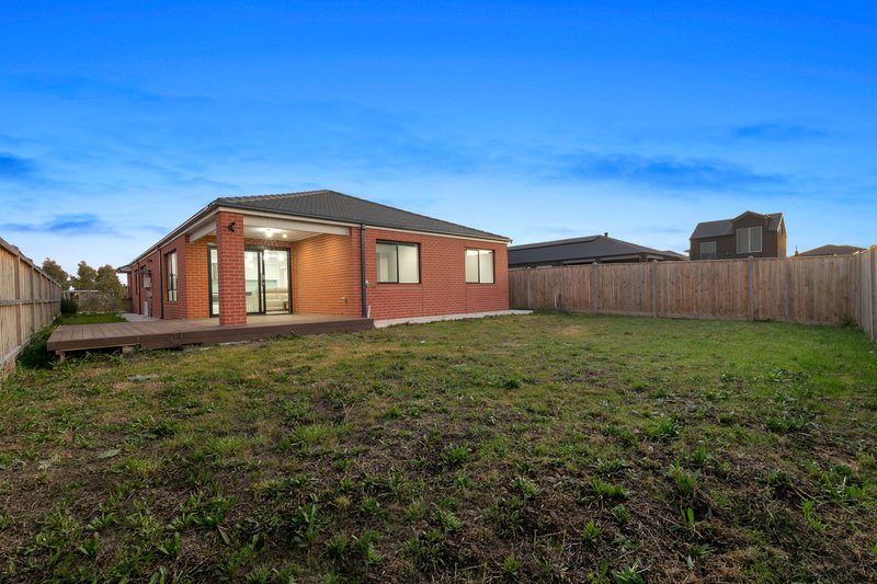 Photo - 55 Highfield Drive, Mickleham VIC 3064 - Image 12