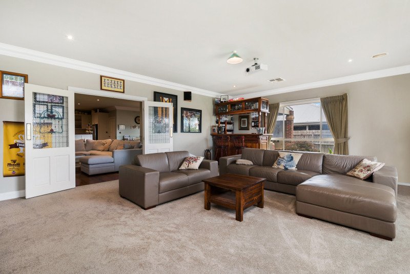 Photo - 55 Highgrove Drive, Sunbury VIC 3429 - Image 9