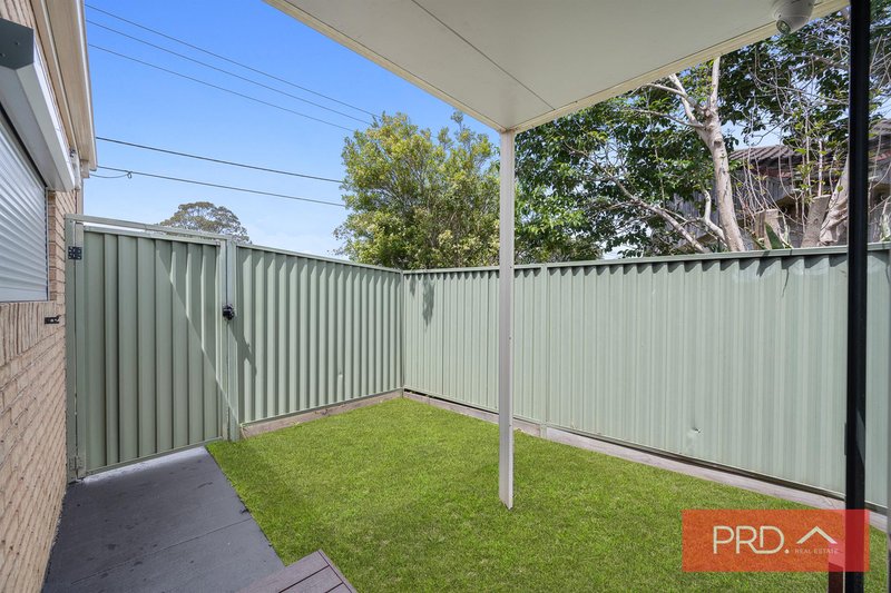 Photo - 55 Hill Road, Lurnea NSW 2170 - Image 13