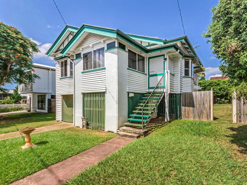 Photo - 55 Hockings Street, Clayfield QLD 4011 - Image 2