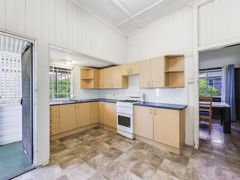 Photo - 55 Hockings Street, Clayfield QLD 4011 - Image 4