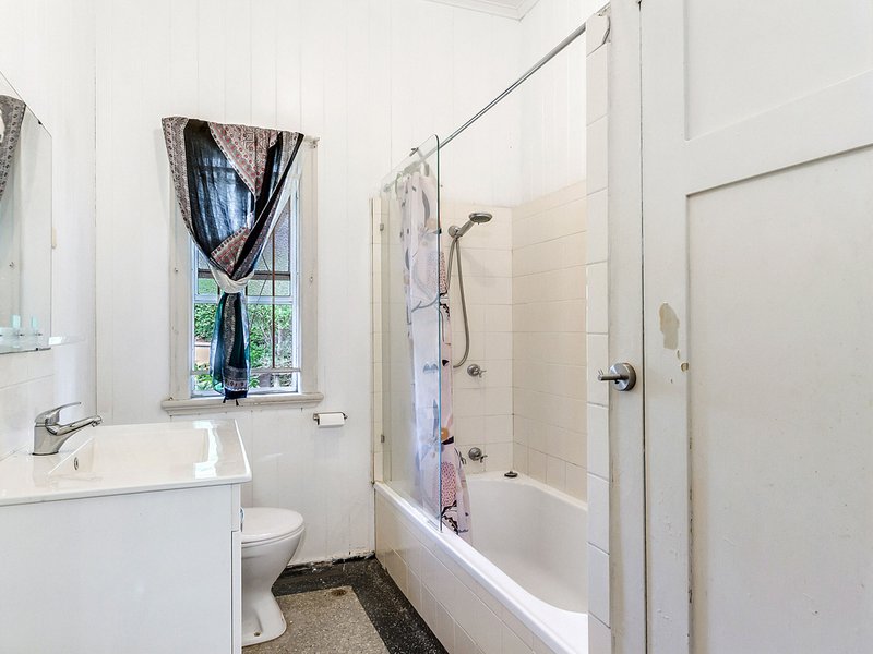 Photo - 55 Hockings Street, Clayfield QLD 4011 - Image 9