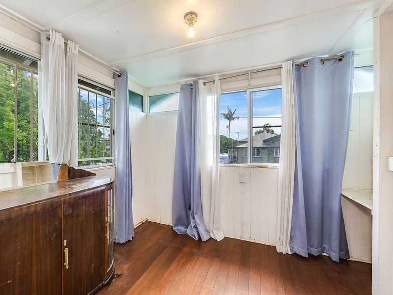 Photo - 55 Hockings Street, Clayfield QLD 4011 - Image 11