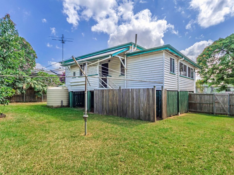 Photo - 55 Hockings Street, Clayfield QLD 4011 - Image 12