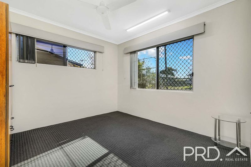 Photo - 55 Holme Street, Granville QLD 4650 - Image 9