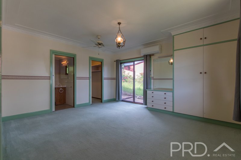 Photo - 55 Howick Street, Tumut NSW 2720 - Image 5