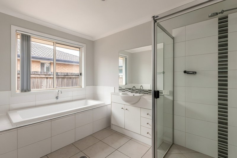 Photo - 55 Huntley Crescent, Redbank Plains QLD 4301 - Image 10