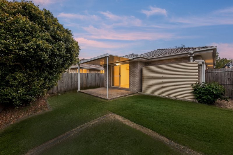 Photo - 55 Huntley Crescent, Redbank Plains QLD 4301 - Image 13