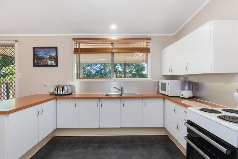 Photo - 55 Illuta Avenue, Ferny Hills QLD 4055 - Image 2