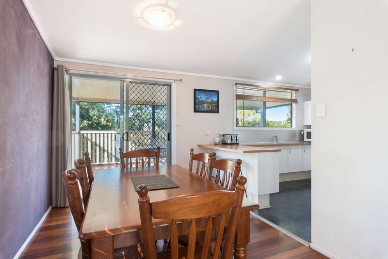 Photo - 55 Illuta Avenue, Ferny Hills QLD 4055 - Image 4