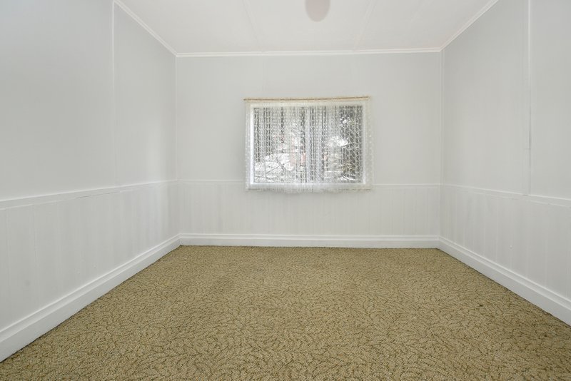 Photo - 55 Inch Street, Lithgow NSW 2790 - Image 11