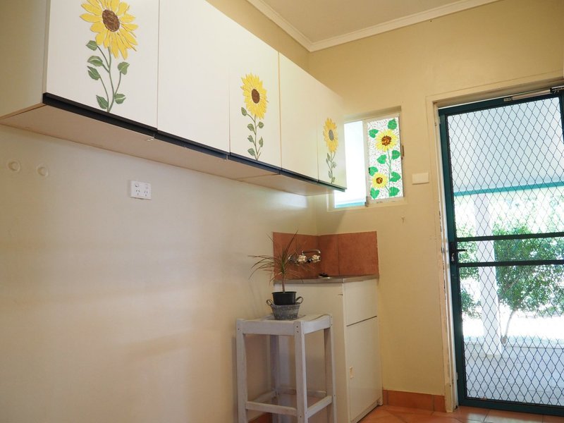 Photo - 55 Indigo Crescent, Mount Isa QLD 4825 - Image 10