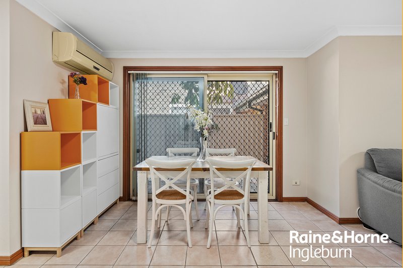 Photo - 5/5 Jacquinot Place, Glenfield NSW 2167 - Image 6