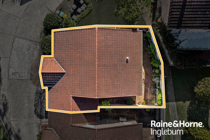 Photo - 5/5 Jacquinot Place, Glenfield NSW 2167 - Image 10