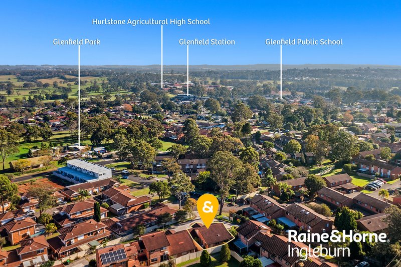 Photo - 5/5 Jacquinot Place, Glenfield NSW 2167 - Image 13