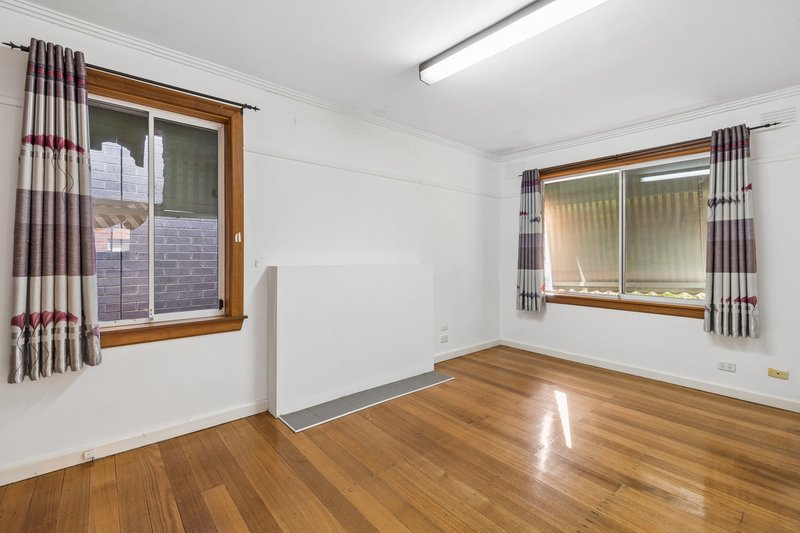 Photo - 55 Jensen Road, Preston VIC 3072 - Image 5