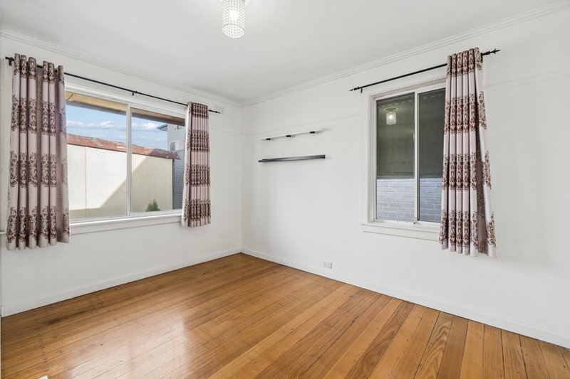 Photo - 55 Jensen Road, Preston VIC 3072 - Image 6