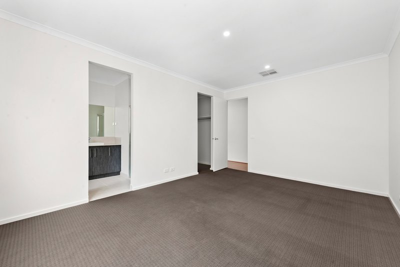 Photo - 55 Kilkenny Drive, Alfredton VIC 3350 - Image 6