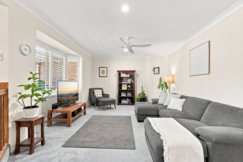 Photo - 55 Kilmorey Street, Carindale QLD 4152 - Image 2