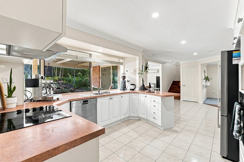 Photo - 55 Kilmorey Street, Carindale QLD 4152 - Image 6